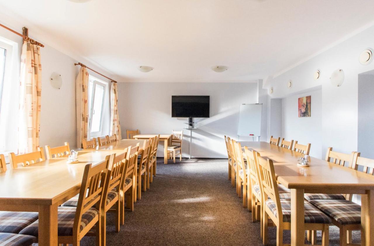 Garni Hotel Tachov Tachov  Ngoại thất bức ảnh